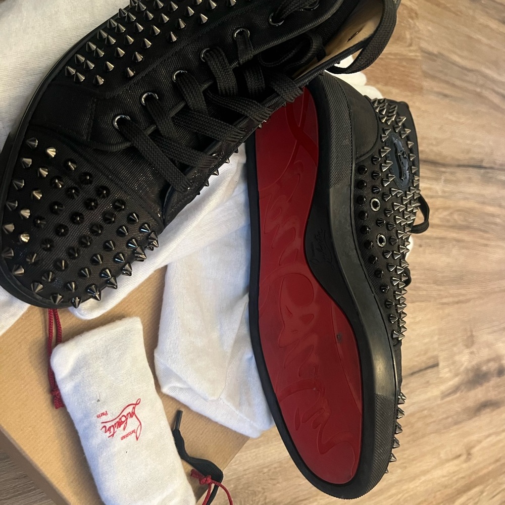 Red bottoms - Picture 9 of 16